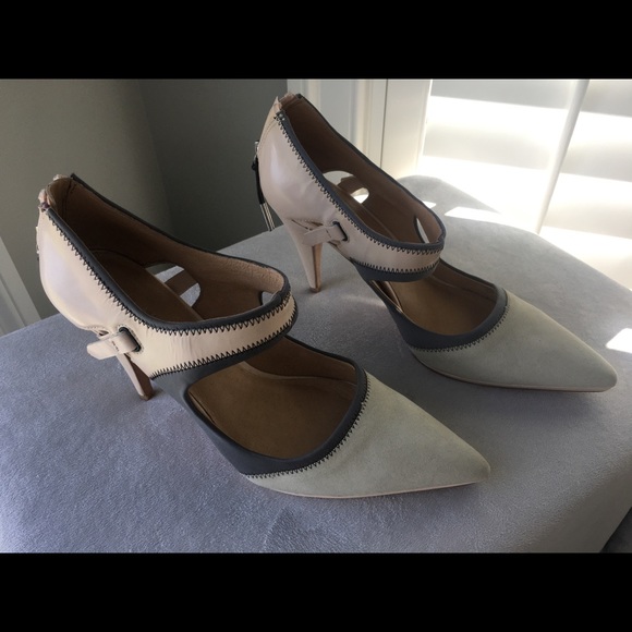 L.A.M.B. Heels - Picture 2 of 8